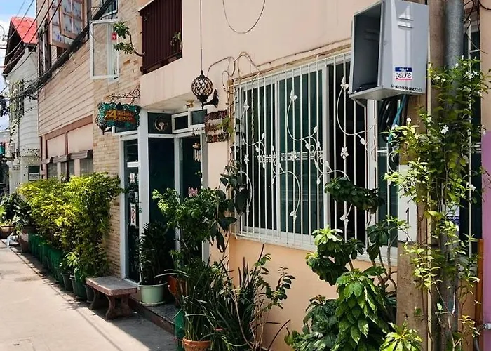 Ricos Honey Place Guesthouse Bangkok