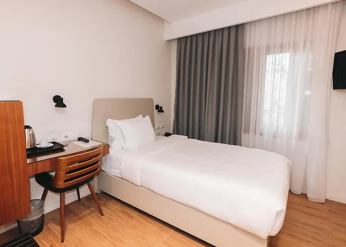 Hotel Theatro- City Center