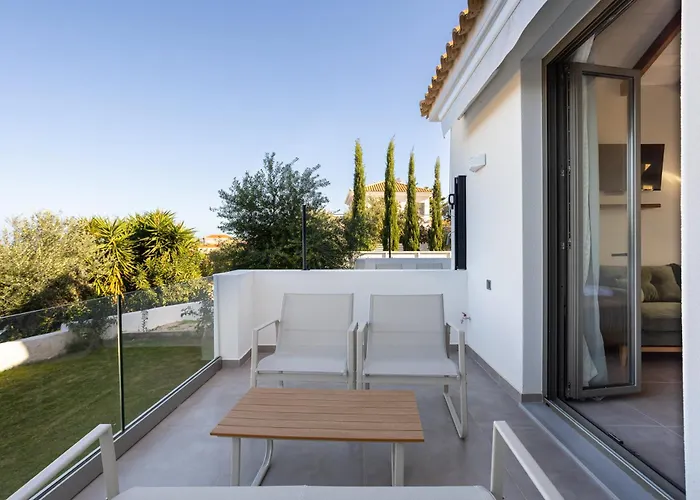 Eneos Boutique Residences - Koroni Poolside&Garden Retreats