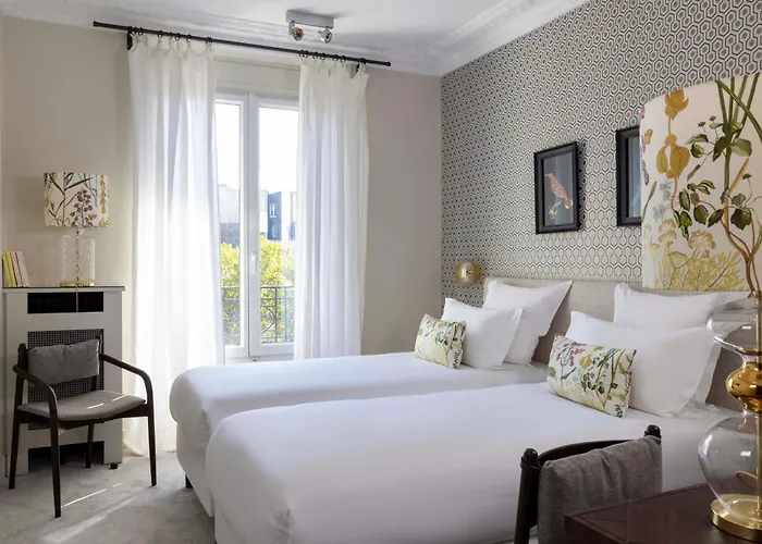 Hotel De Banville