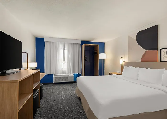 Spark By Hilton Fort Wayne