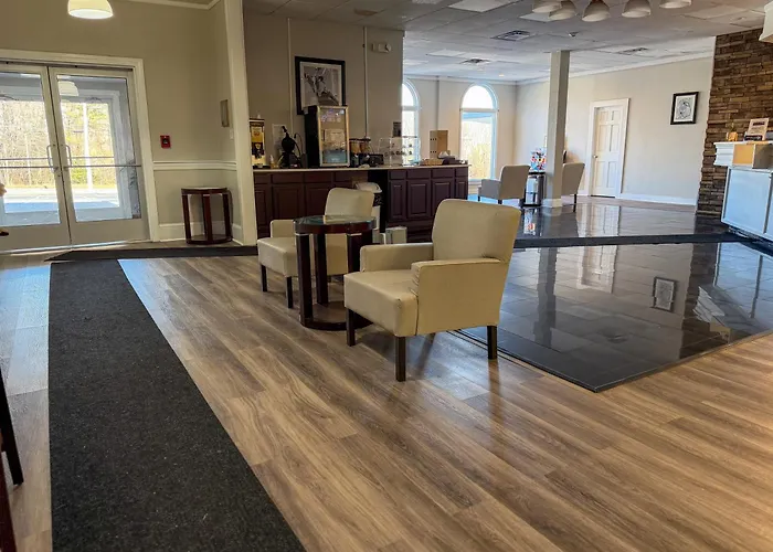 Whalers Inn And Suites