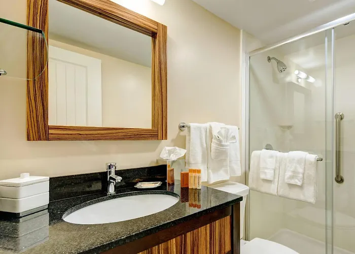 Garrison Hotel & Suites Dover-Portsmouth, An Ascend Collection Hotel