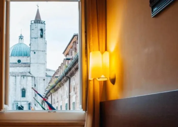 Residenza Dei Capitani - Piazza Del Popolo