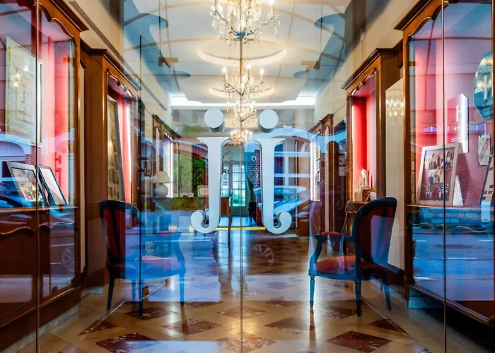 Hotel Joly