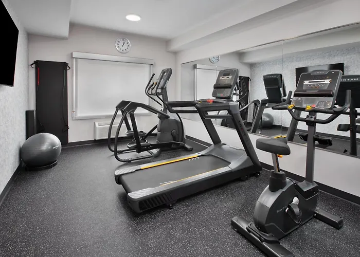 Garner Hotel Lincoln North By Ihg