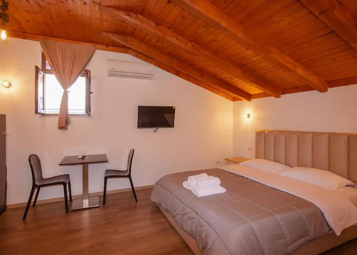 Bellway Guest House