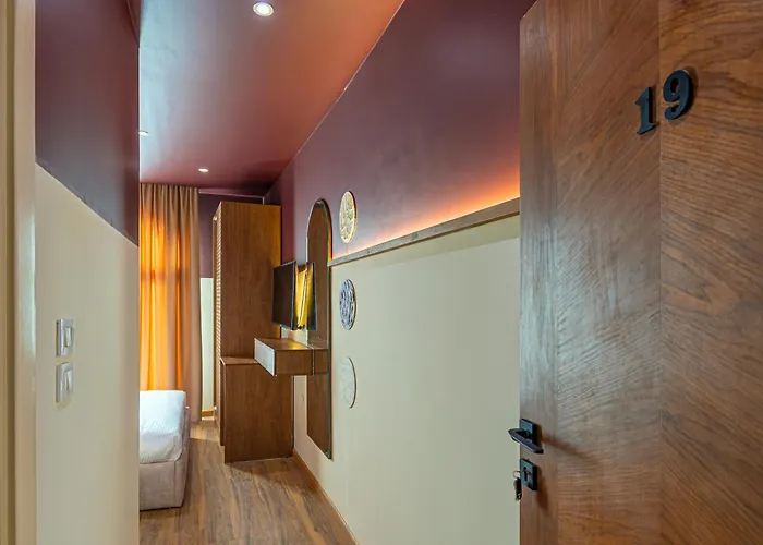 LE Pacha BoutiQue Hotel
