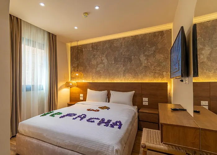 LE Pacha BoutiQue Hotel