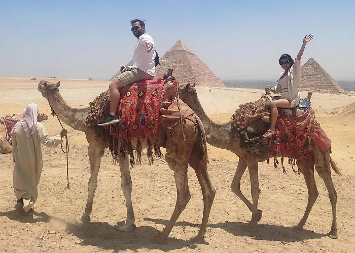 Mirage Pyramids View Inn