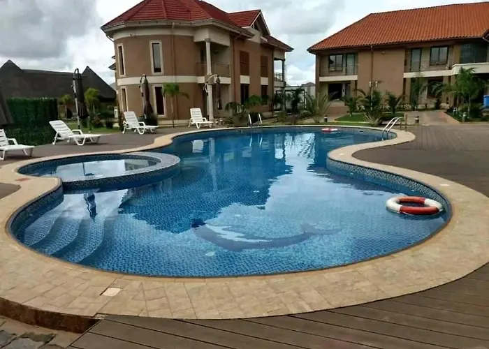 Lumbitwo Hotel
