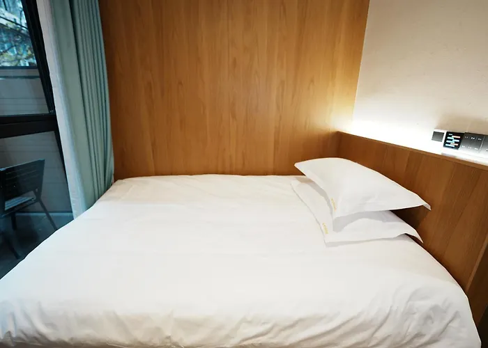 Vacation Business Travel Hotel Shanghai 威科逊商旅酒店