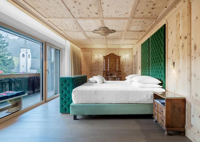 Hotel La Perla: The Leading Hotels Of The World
