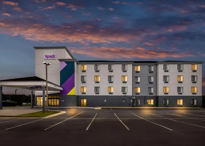 Spark By Hilton Pelham Birmingham I 65