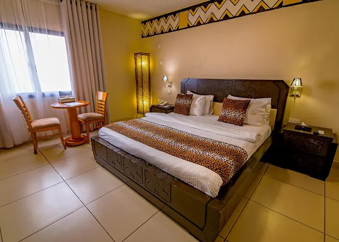 The Country Lodge Hotel