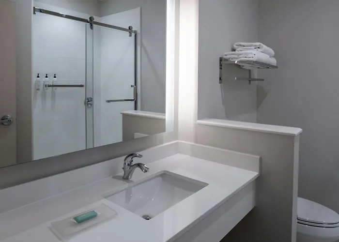 Fairfield Inn & Suites By Marriott Cut Off-Galliano