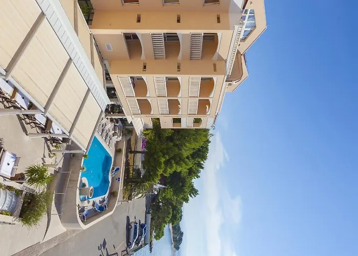 Aparthotel Milenij