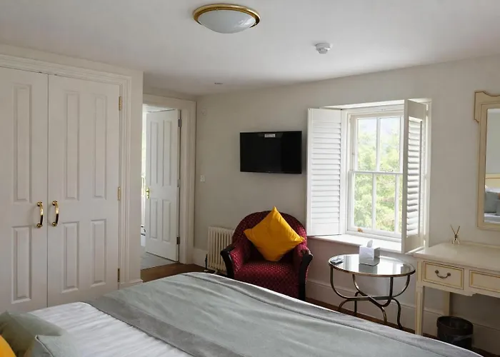The Dixcart Hotel