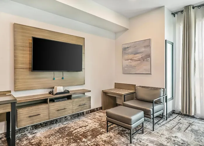 The Hue Hotel, An Ascend Collection Hotel