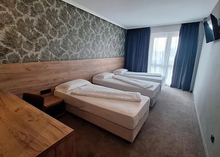 Budapest Hotel - Free Parking