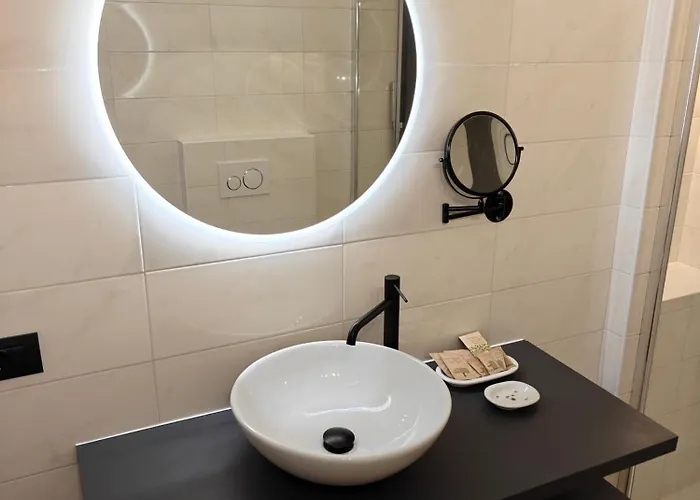 Hotel Emiliana