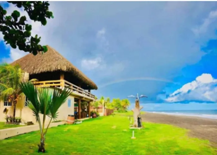 Hotel Pazifico en Monterrico