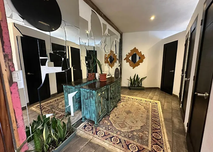 Grupo Hotelero Colibri