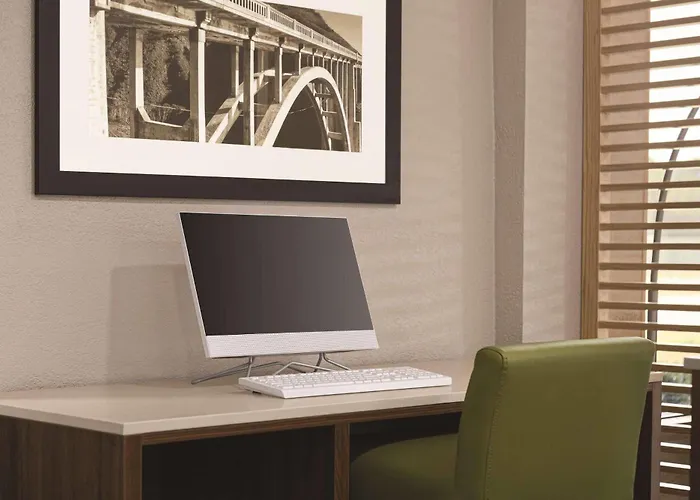 Country Inn & Suites By Radisson, Dunn I-95