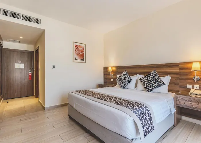 Lacosta Hotel