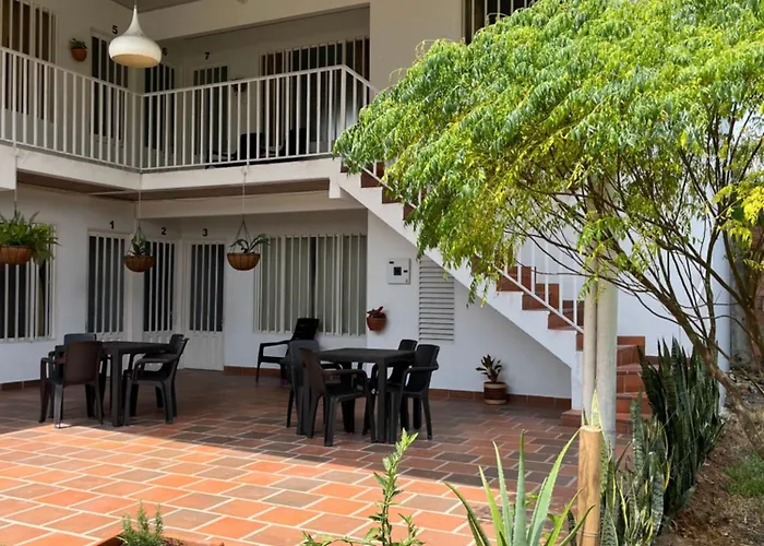 Hotel Del Rio Tua