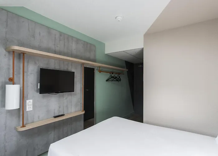 Ibis Budget Senlis