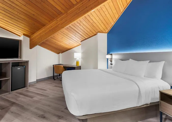 Comfort Inn Fontana