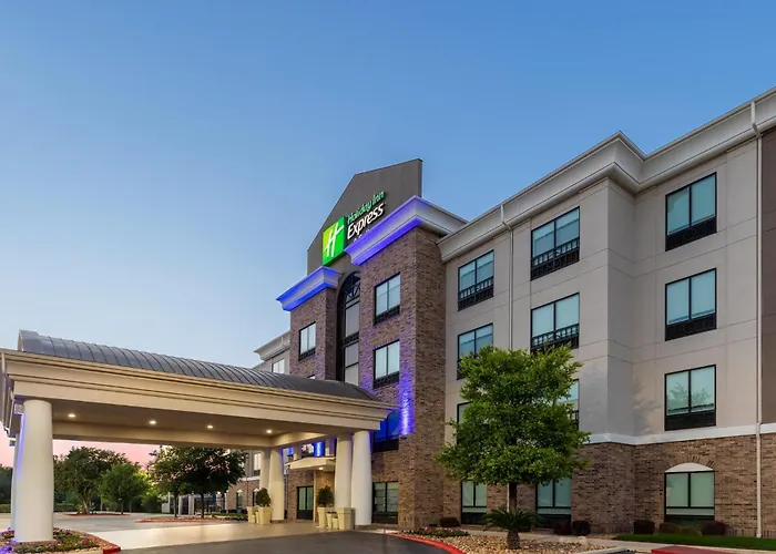 Holiday Inn Express & Suites San Antonio Frost Bank Center By Ihg