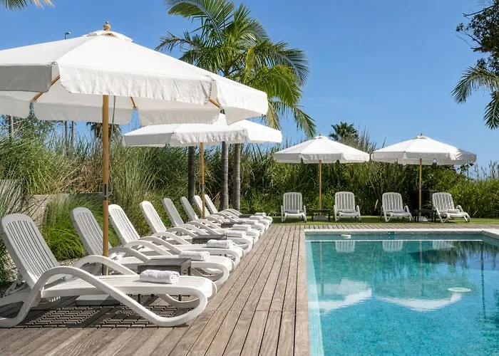Costa Colonia - Riverside Boutique Hotel