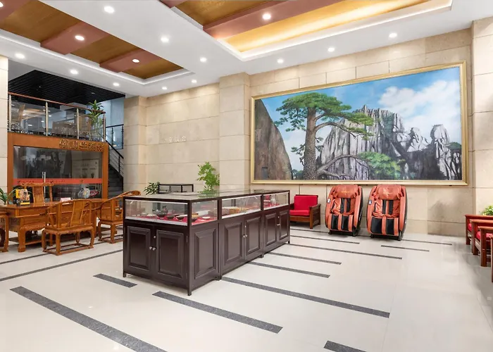 Pa Zhou Plaza Hotel