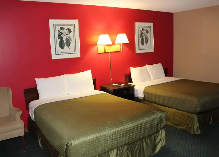Colonial Inn Dyersville