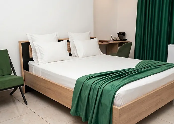 2 0 HÔTEL Ylang