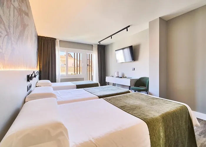 Hostal Sol y Miel