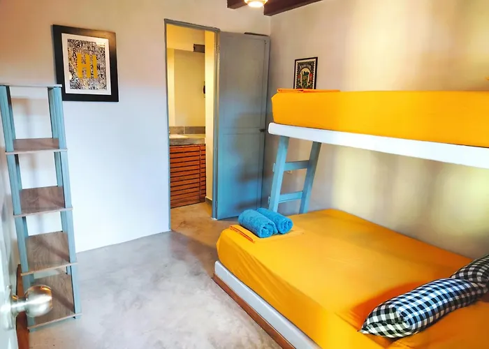 Casa Naranja