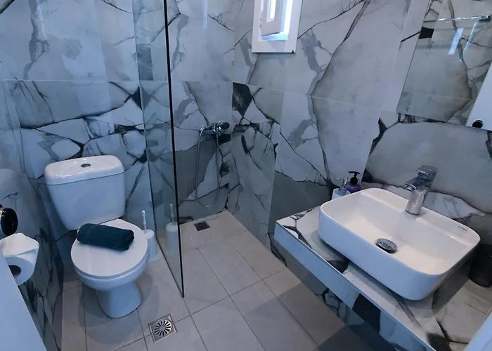 Astri Hotel