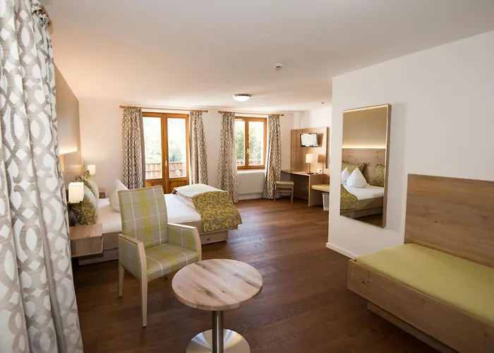 Logis Hôtel-Restaurant Auberge Du Mehrbachel