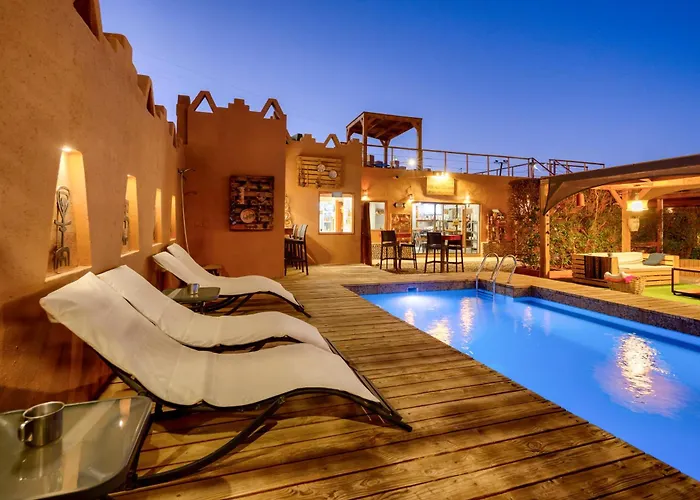 Hoteles Pueblo de Tierra