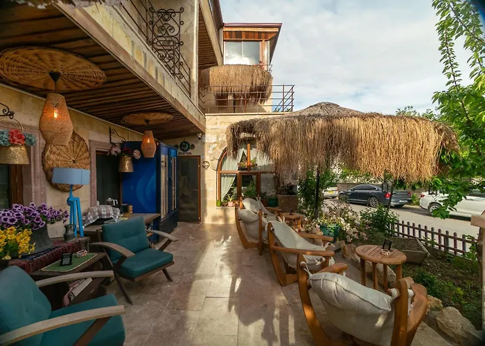 Aysel Inn House