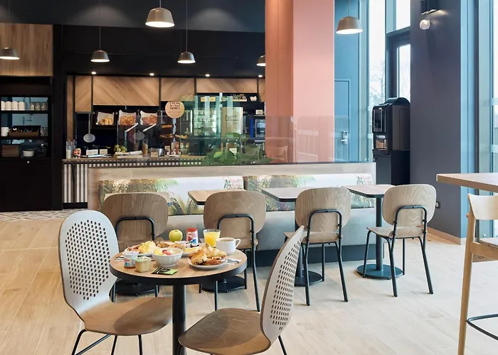 B&B HOTEL Versailles Rocquencourt