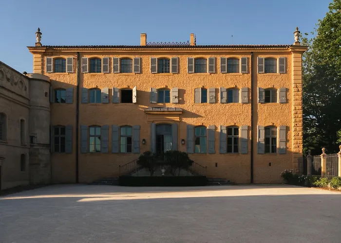 Château de Fonscolombe Le Puy-Sainte-Réparade
