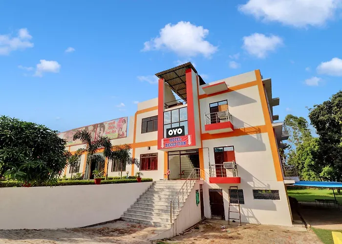 Hotel O Gayatri Parks