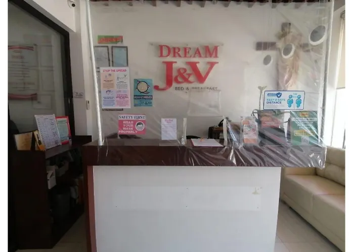 Oyo 869 Jnv Dream Hotel