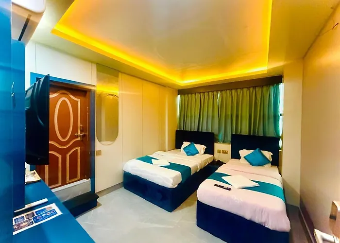 Guru Hotel And Lodge