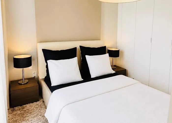 City Centre Platinum Towers Apartment