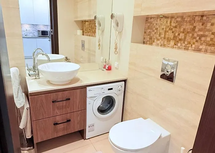 City Centre Platinum Towers Apartment